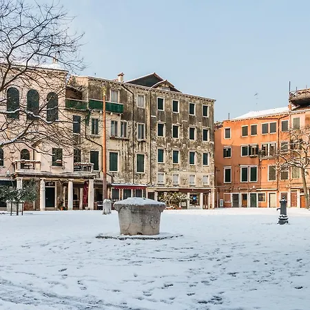 Apartment Small Canal View In Boutique Venedig